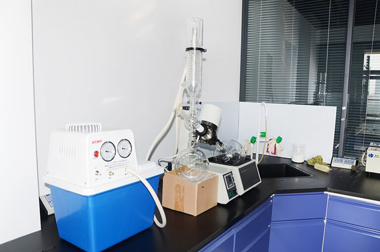 Circulating water pumps and rotary evaporators