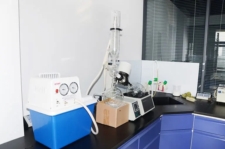 Circulating water pumps and rotary evaporators