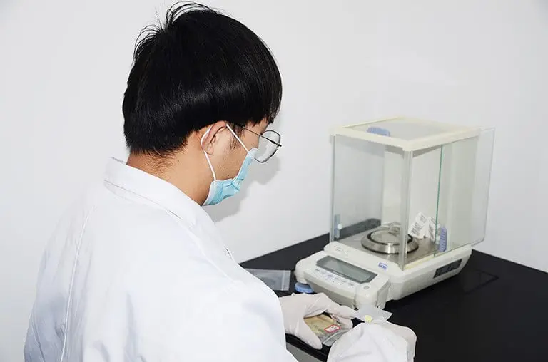 Electronic Analytical Balance